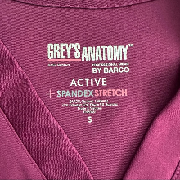 Grey's Anatomy Women's Active V Neck Scrub Top. Small. Maroon - Picture 3 of 5